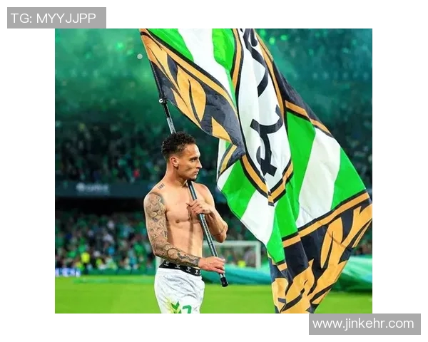 安东尼足球明星签名背后的故事与传奇时刻揭秘 安东尼足球明星签名背后的故事与传奇时刻揭秘