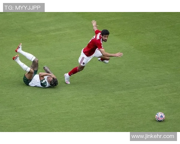 足球明星幽默采访趣事大揭秘让你捧腹大笑的精彩瞬间 足球明星幽默采访趣事大揭秘让你捧腹大笑的精彩瞬间