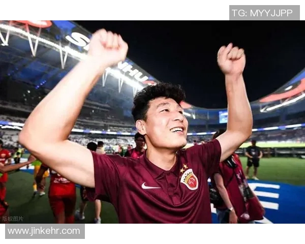 武磊的家庭背景揭秘：从普通家庭到足球明星的成长之路