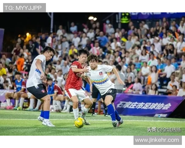 七月足球赛事精彩纷呈各大联赛和国际比赛齐聚一堂热血沸腾的夏季盛宴